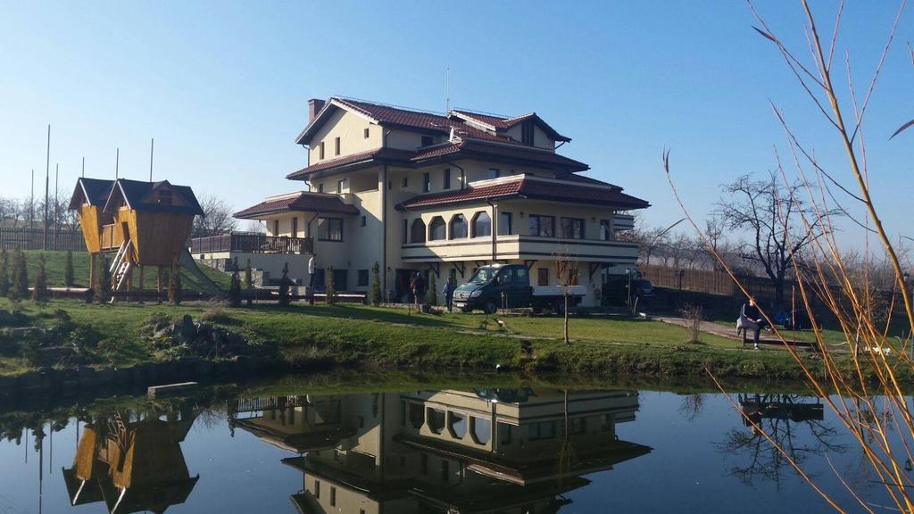 Pensiunea Amurg Mesesenii de Sus Exterior photo